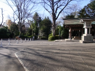 20111230_12東郷神社とZ旗.jpg