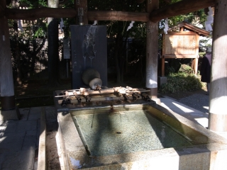 20111230_30A東郷神社とZ旗.jpg
